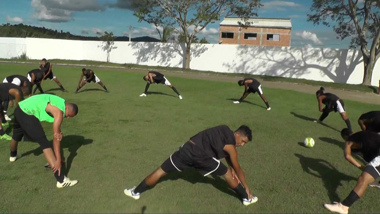 Camacã: Prefeito entrega Estádio reformado na abertura do Campeonato Amador 2019
